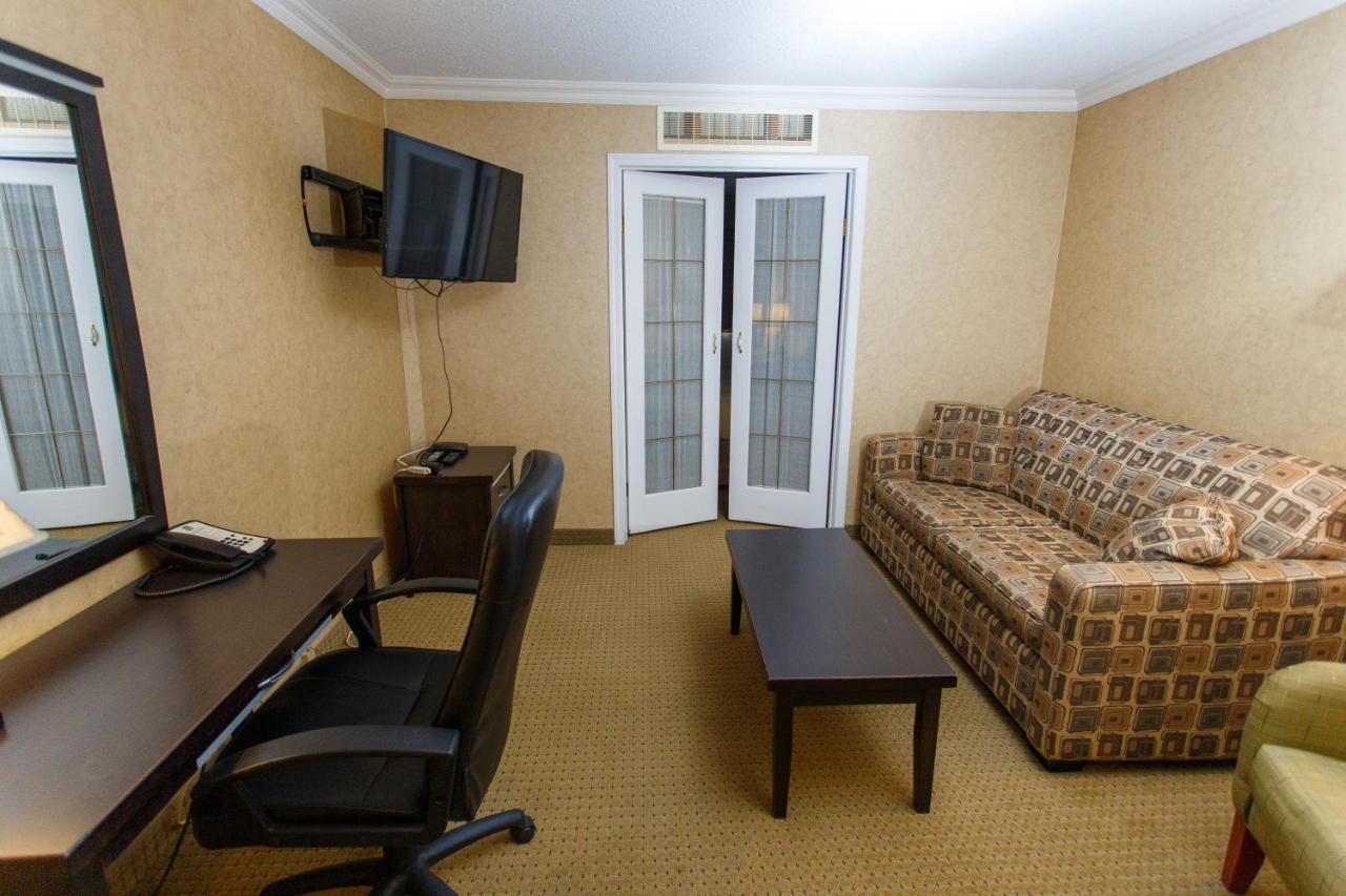 The George Dawson & Conference Centre Inn Dawson Creek
